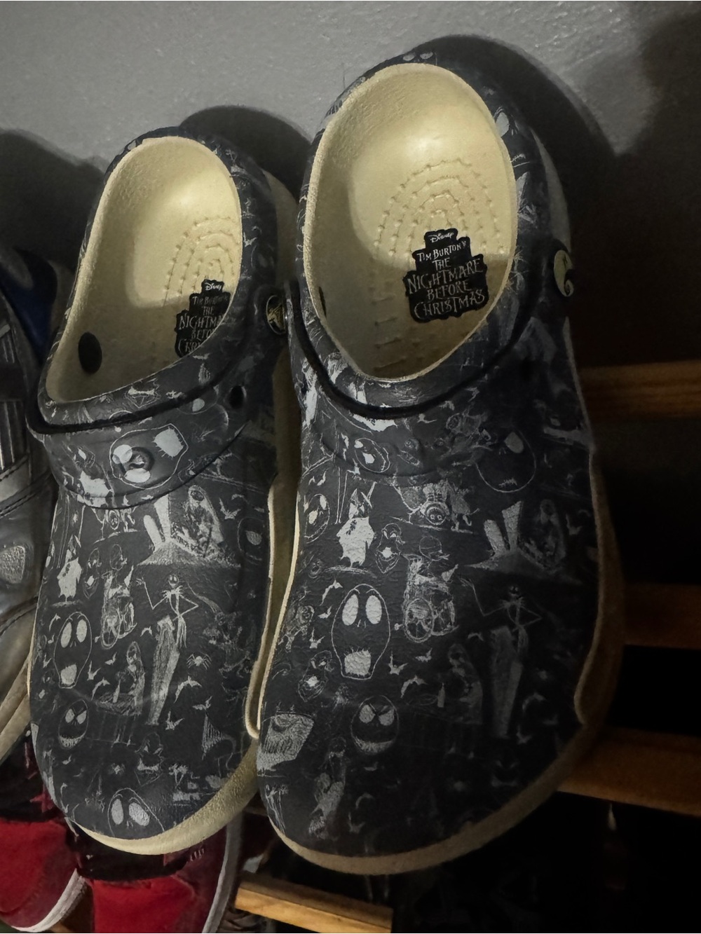 Disney Kids The Nightmare Before Christmas Black & Cream Slip-On Clogs